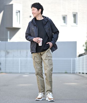 大人の抜け感ミリタリーコーデ