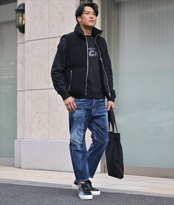 ラフに見せない休日デニムスタイル