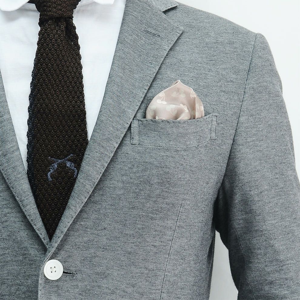 フェルッチミラノFERRUCCI/49-CILIEGIA上品さのあるチェリーデザインシルクチーフポケットチーフ)n