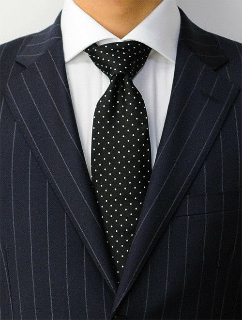 ウルトゥラーレULTURALEブラックカラートレピエゲ3つ折りネクタイシルククロスホワイトドット水玉柄ネクタイブランド