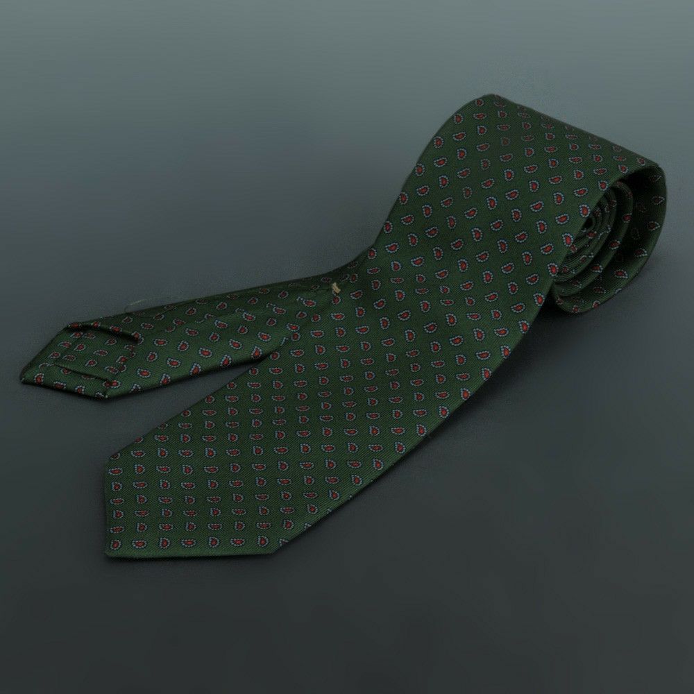 ウルトゥラーレULTURALEグリーンペイズリーライクな柄を均等に配置したトレピエゲ3つ折りネクタイシルククロス共生地プレゼントに