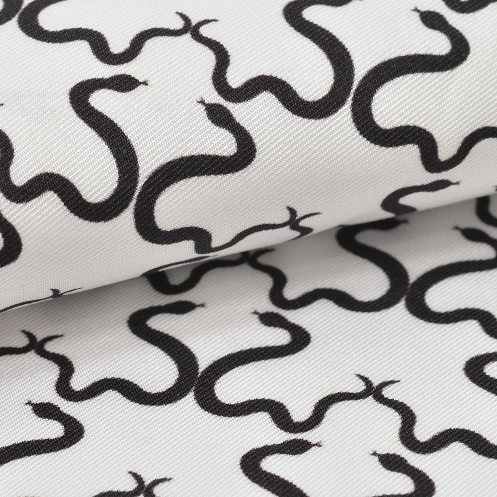 フェルッチミラノFERRUCCI14-SERPENTE/セルペンテヘビスネーク爬虫類を描いたモード系シルクチーフ）n