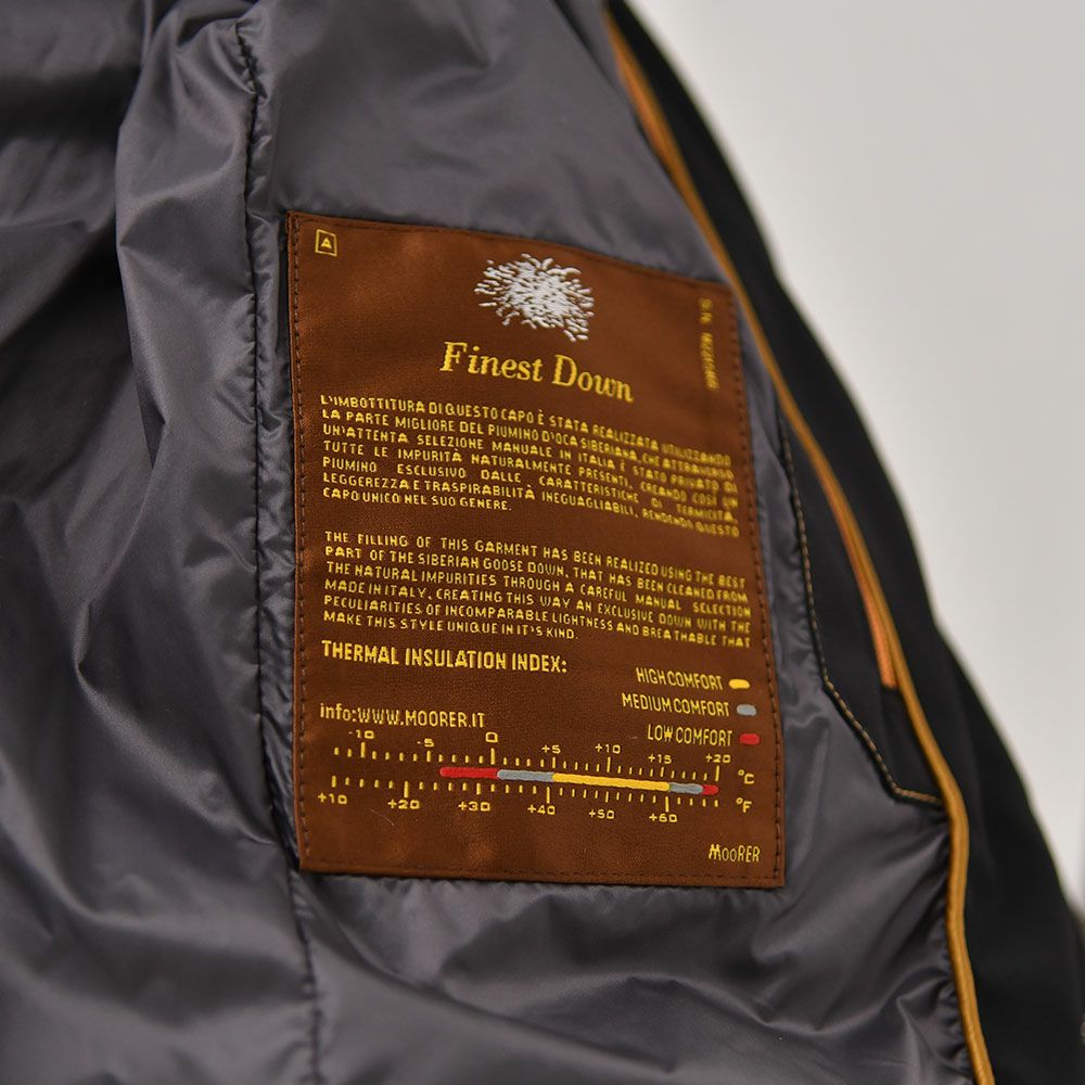 ムーレーMooRER国内正規品メンズライトダウンジャケットFILIPPO-KNフィリッポショート丈スリムブラックフーデッドブルゾンスタンドネック軽量ストレッチ撥水耐水でらでら公式ブランド