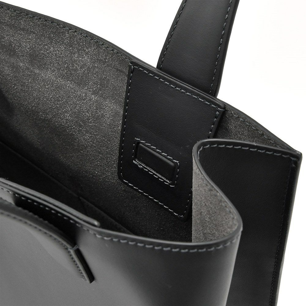 ファーロFARO横長トートバッグメンズスムースカーフレザーブラック黒マグネット開閉式ブランドロゴデザインレザーハンドル男女兼用大容量国内正規品でらでら公式ブランド