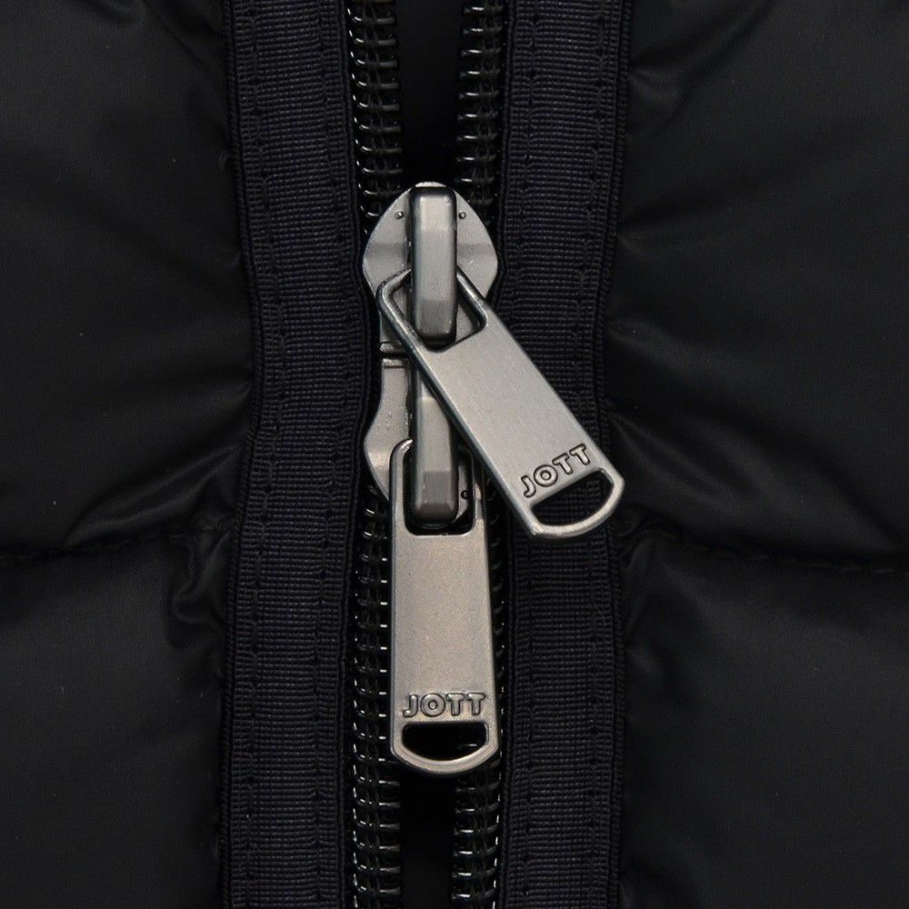 ジョットJOTTロング丈ダウンジャケットメンズLUCモデル撥水ナイロンフーディーアウターブラックパッカブル仕様ブランドワッペンライトダウン収納ポーチ付き超軽量国内正規品でらでら公式ブランド