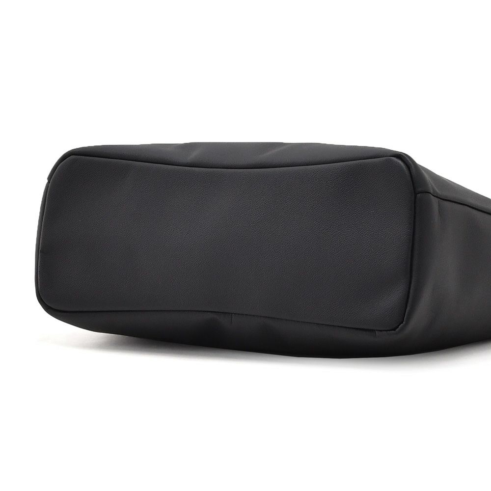 ファーロFAROトートバッグメンズUｒbanCollection防水カーフレザースクエア型ブラック黒パッチボタン開閉式ショルダーコード付きドレスカジュアル国内正規品でらでら公式ブランド