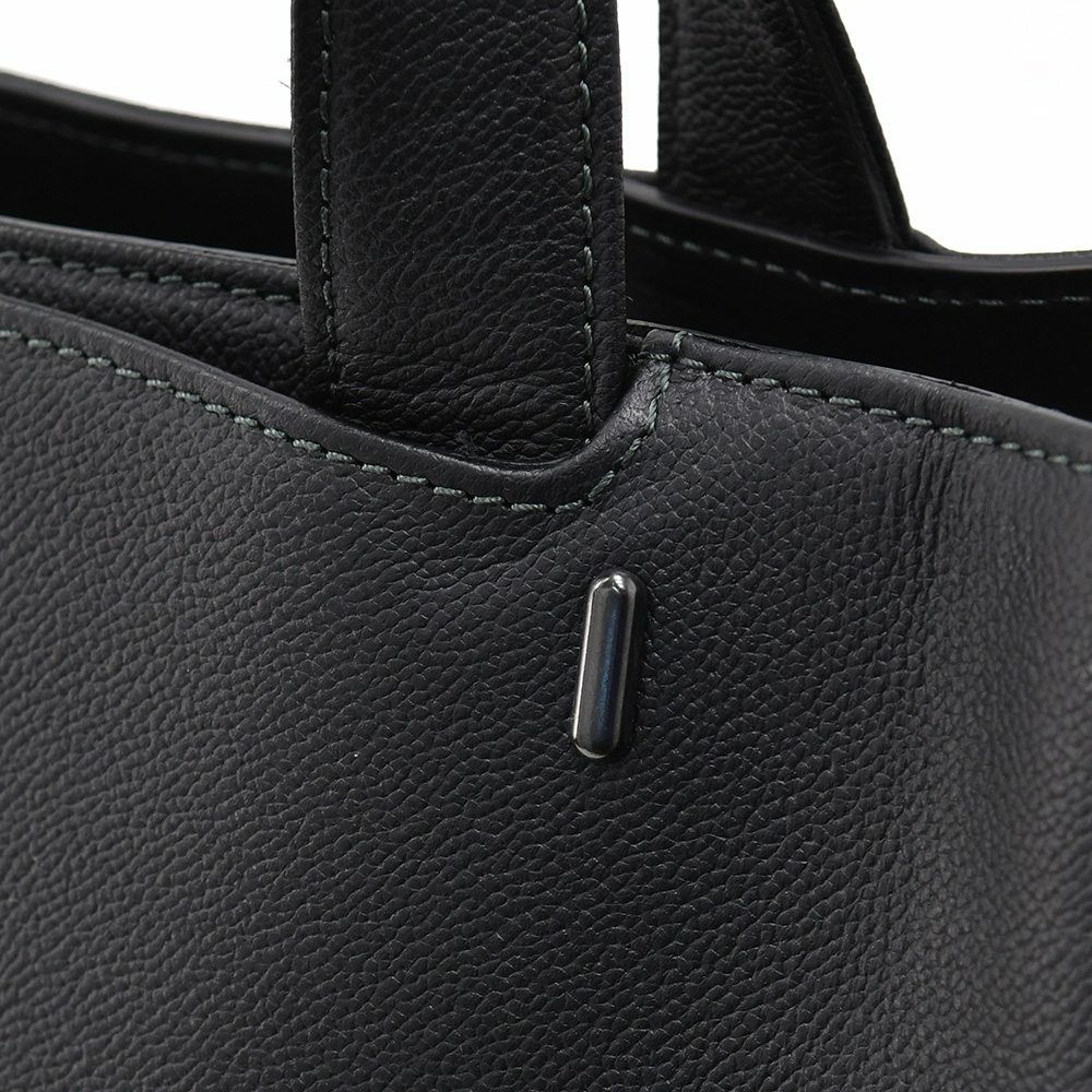 ファーロFAROトートバッグメンズUｒbanCollection防水カーフレザースクエア型ブラック黒パッチボタン開閉式ショルダーコード付きドレスカジュアル国内正規品でらでら公式ブランド