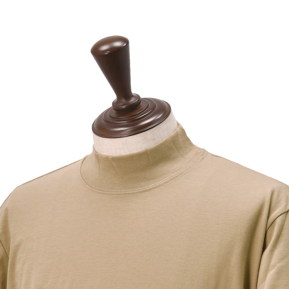 【preSALE!20%off】エラシオELACIOモックネックカットソーメンズ長袖Tシャツコットンスムースジャージーベージュ袖口釦仕様無地デザインレギュラーシルエット国内正規品でらでら公式ブランド