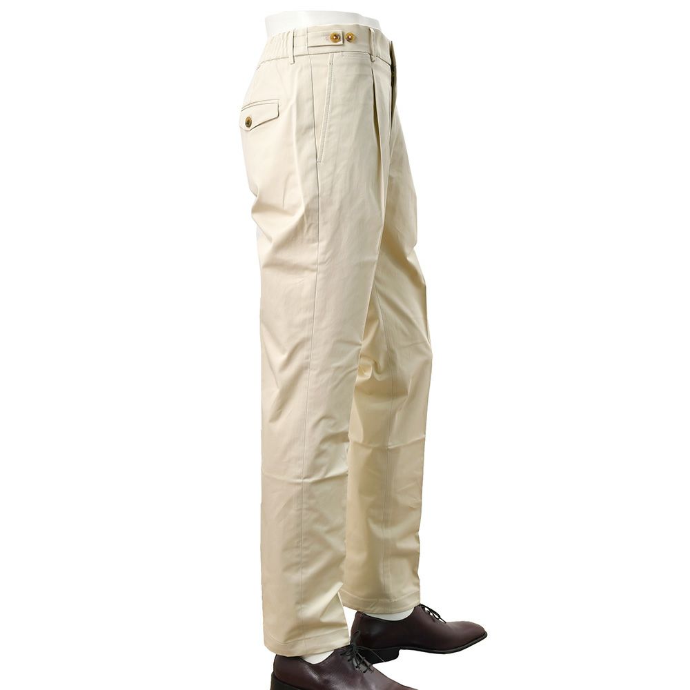 ベルウィッチBERWICHチノスラックスメンズベルトBERTOコットンパンツストレッチツイル生地ライトベージュ1プリーツシャーリング仕様サイドアジャスター釦国内正規品でらでら公式ブランド