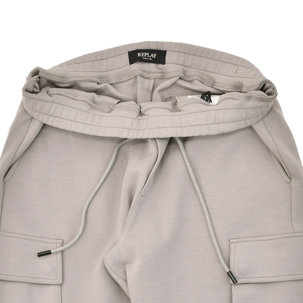 リプレイREPLAYジョガーパンツメンズカーゴジョガーコットンポリエステルグレージュ裾リブスポーツジムジャージ国内正規品でらでら公式ブランド