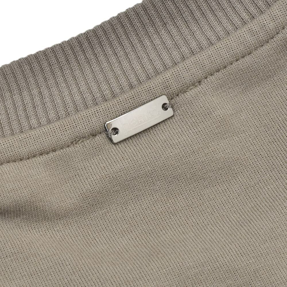 ヘルノリゾートHERNORESORT長袖トレーナーメンズスウェットシャツJG00041URコットングレーブラウンベージュクルーネックロゴプレート胸ポケット国内正規品でらでら公式ブランド