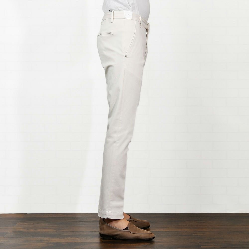 アントレアミENTREAMISコットンパンツメンズチノスラックス8188モデルストレッチコットンツイルオフホワイト白スリムテーパードアイコンパッチ国内正規品でらでら公式ブランド