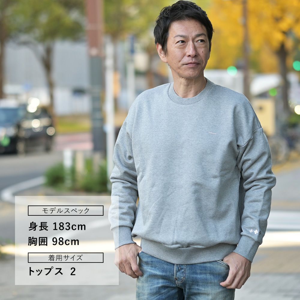 タトラスTATRAS長袖トレーナーメンズスウェットシャツフィダシオFIDASIOシルケットコットングレー左袖エンボスロゴ裏パイル仕様ドロップショルダーリラックスフィット国内正規品でらでら公式ブランド