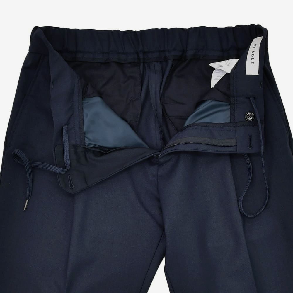 ビーエイブルBEABLEテーパードスラックスメンズイージーパンツRICCARDOリカルドウォッシャブルウール生地ネイビー紺1プリーツストレッチツイル国内正規品でらでら公式ブランド