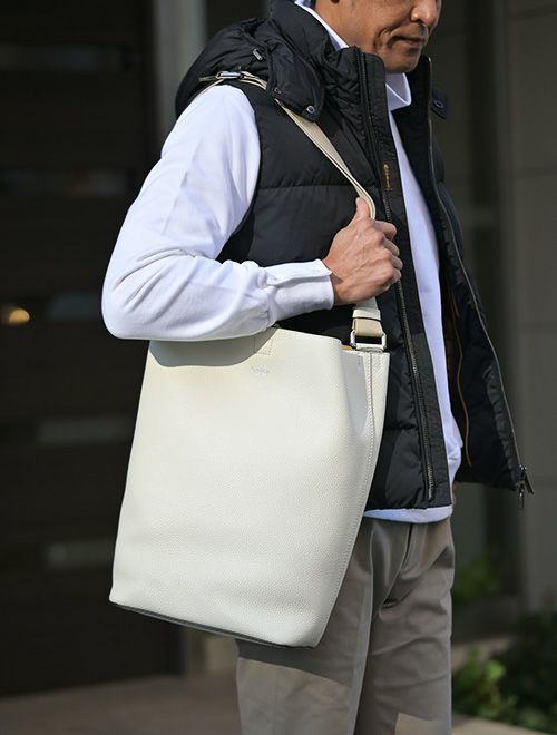 ダニエル&ボブDaniel&Bob縦長ショルダーバッグ男女兼用レザーバッグETTOREエットレアイボリー白ダニボブアルチェ・アコピアート調節可能コードイタリア製国内正規品でらでら公式ブランド